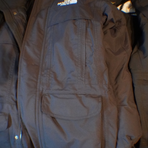 The northface mcmurdo parka and snow pants - Picture 10 of 12